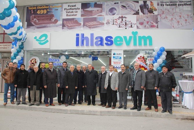 Çorum İhlasevim Mağazası Dualarla Hizmete Açıldı