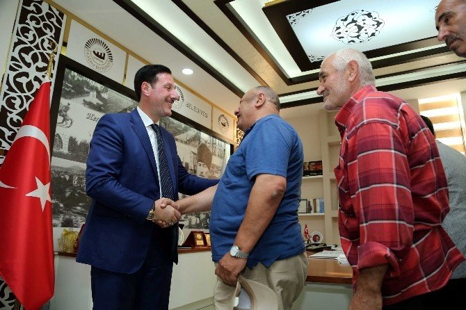 İlkadım’da Bayramlaşma Coşkusu