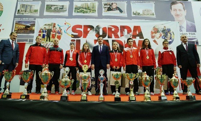 İlkadım’da Muhteşem Tören