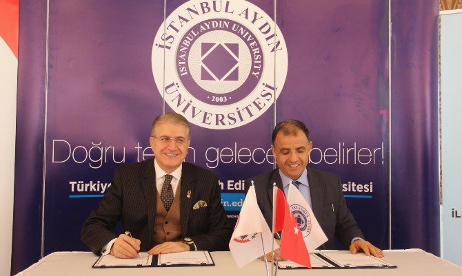 Mem Ve İaü ‘Akademisyenler Okullarda’ Projesini İmzaladı