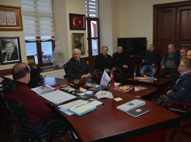 İnebolu Kültür Sanat Derneği Başkan Uzuner’i Ziyaret Etti