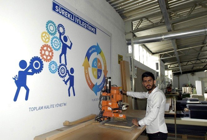 İnegöl Myo Uludağ Üniversitesi’nin Mobilya İhtiyacını Karşılayacak