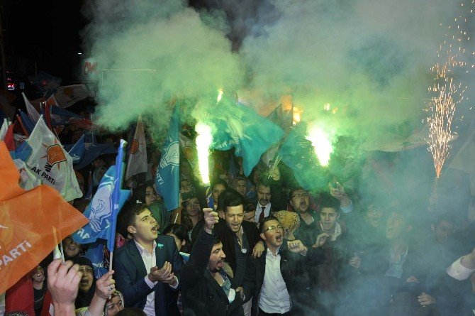 Bursa’da Ak Parti Coşkusu