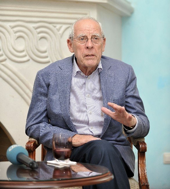 Peter Coates: "Futbolda İstikrardan Yanayım"