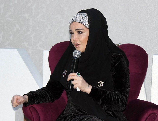 Ünlü Modacı Tesettüre Girme Sürecini Gözyaşlarıyla Anlattı