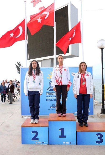 İzmirli İpek Avrupa Şampiyonu Oldu