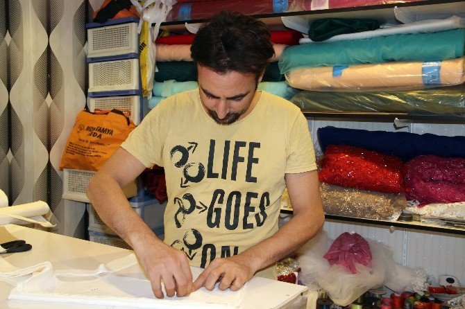 Yöresel Kıyafetler Avrupa Yolunda