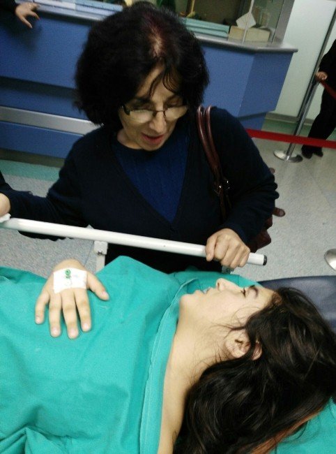 13 Yaşındaki İlayda Hayata Tutunmaya Çalışıyor