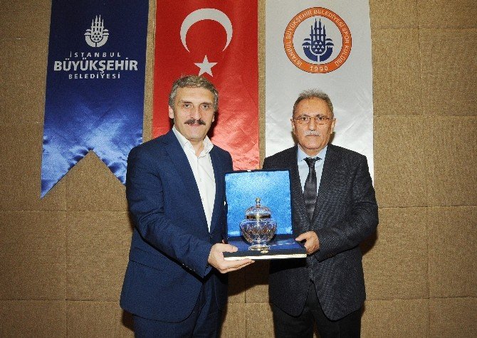 İstanbul Büyükşehir Belediyespor’da Başkanlık Devir Teslimi Yapıldı