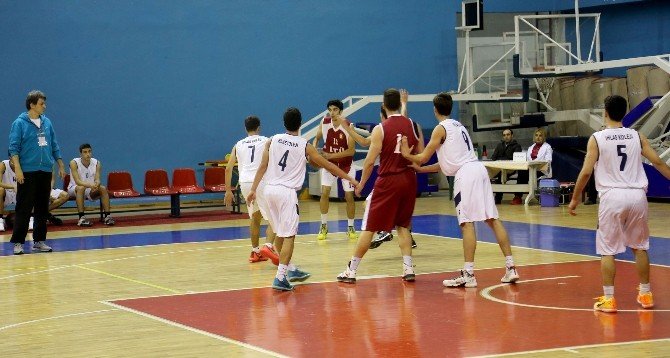 Play-off Yolunda İhlas Kolejinden Bir Galibiyet Daha