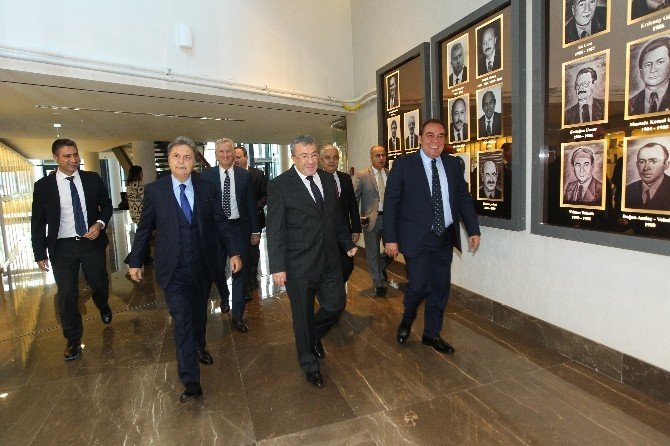 İstanbul İl Emniyet Müdürü Mustafa Çalışkan, Tff’yi Ziyaret Etti