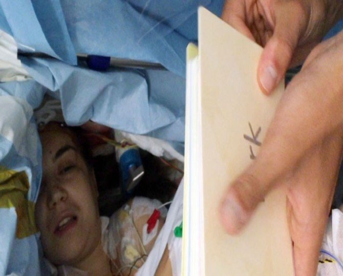 Beyin Ameliyatında Duygu Dolu Anlar