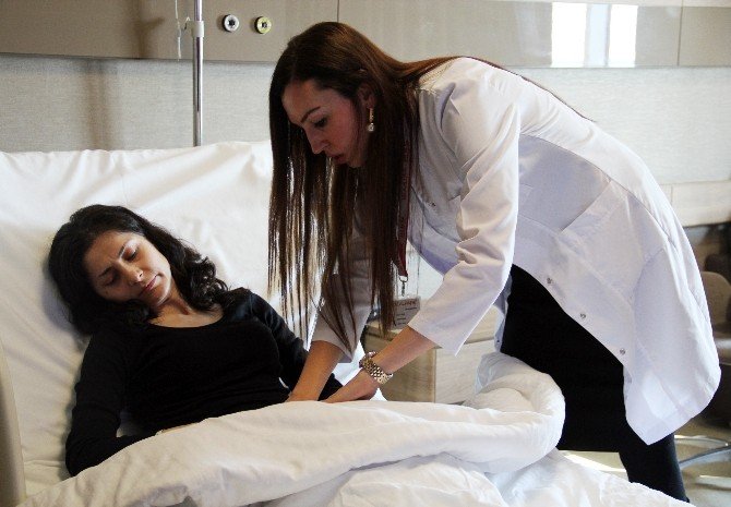 Göbek Sandı Teşhis Edilen Kist Ultrasonda Ekrana Sığmadı