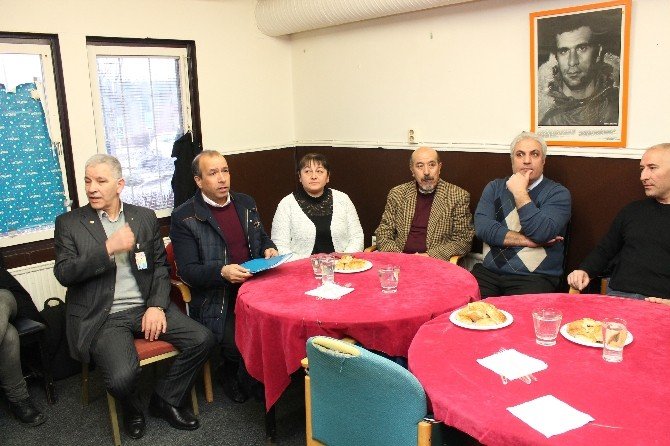 İsveç’te Türk Ve Kürt Derneklerinden Teröre Ortak Lanet