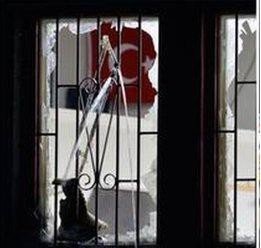 Stockholm’de Türk Kültür Derneğine Saldırı