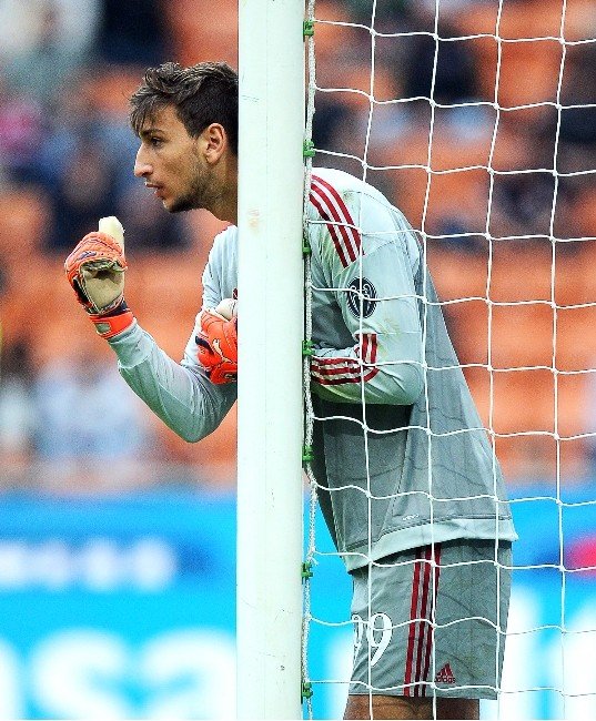 Mılan’ın Kalesini 16 Yaşındaki Donnarumma Koruyor