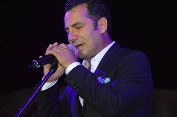 Ferhat Göçer’den Unutulmaz Konser