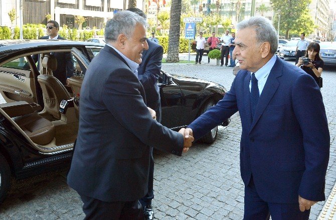 Bakan Müslüm Doğan’dan Başkan Kocaoğlu’na Ziyaret