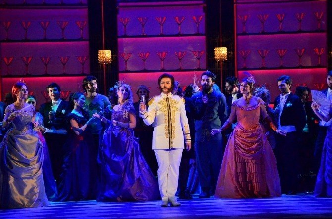 Yarasa Opereti, 30 Yıl Aradan Sonra İzdob’da