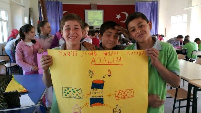 7 Bin Öğrenciye Akıllı İlaç Kullanımı Ve Atık İlaç Eğitimi