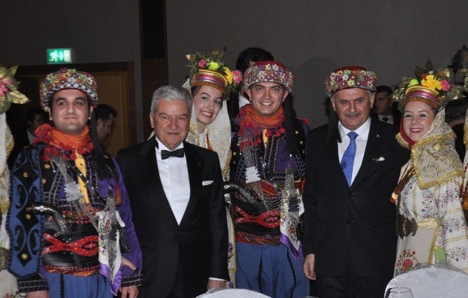 Bakan Yıldırım, İzto’nun 130. Yılı Kutlamasına Katıldı