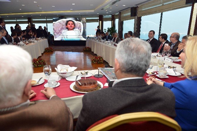 Bakan Yıldırım’a, Torunlarından Doğum Günü Sürprizi