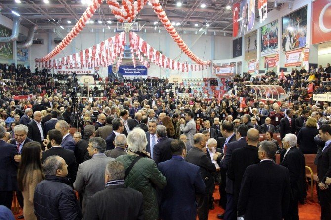 Başkan Levent Piriştina Aziz Kocaoğlu’nu Geçti