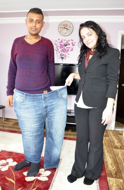 Tüp Mide Ameliyatıyla Hayatı Zindana Çeviren Kilolardan Kurtuldu