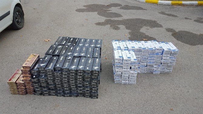 Amasya Polisi 8 Bin 890 Paket Kaçak Sigara Ele Geçirdi