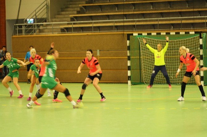 Kadınlar Hentbol Kupa Galipleri Kupası