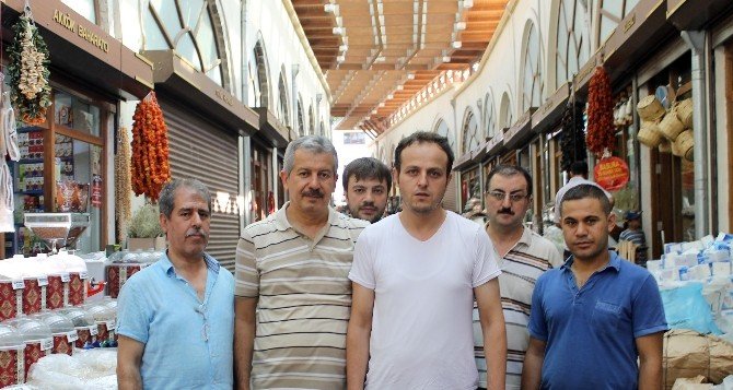 Ekonomiye 80 Milyon Dolarlık Katkı Sağlayan Kahramanmaraş Kapalı Çarşı Kan Kaybediyor