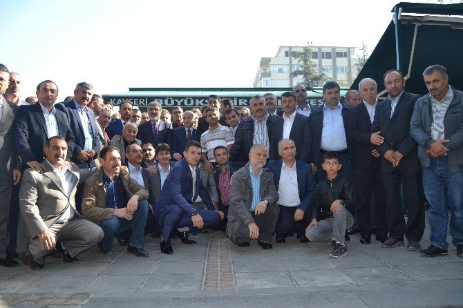 Taner Yıldız’dan Yenişehir Belediyesine ’Bilboard’ Tepkisi