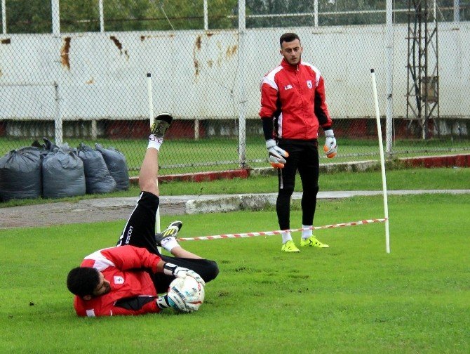 Samsunspor Yağmur Altında Çalıştı