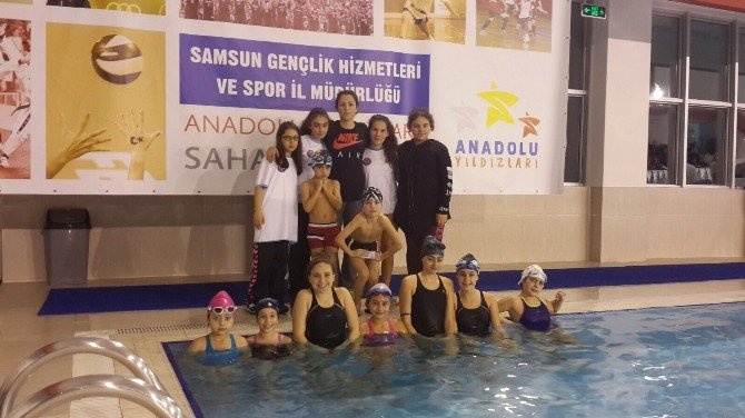 Karabüklü Yüzücüler Yarı Finale Kaldı