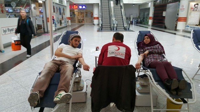 Karabük Ülkü Ocaklarından Kan Bağışı Kampanyası