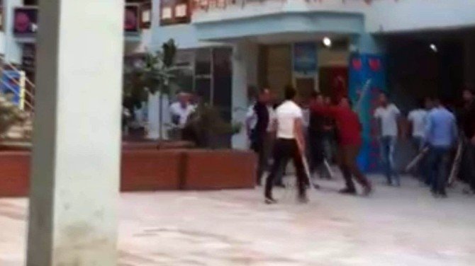 13 Kişinin Yaralandığı Kavga Kamerada