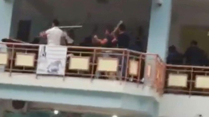 13 Kişinin Yaralandığı Kavga Kamerada