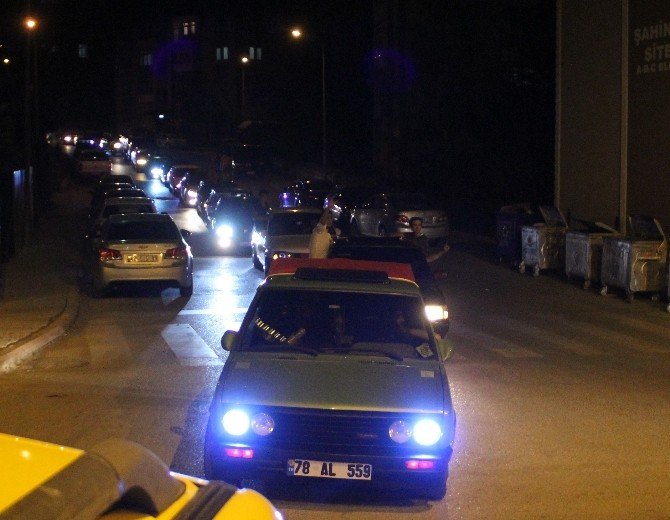 Safranbolu’da 400 Araçlık Teröre Tepki Konvoyu