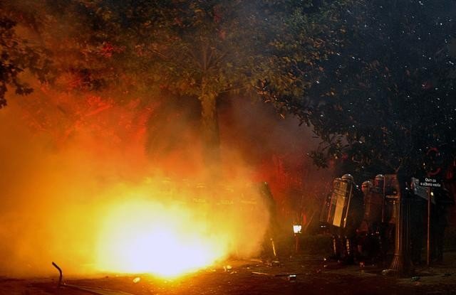 Karadağ’da Polis İle Göstericiler Çatıştı