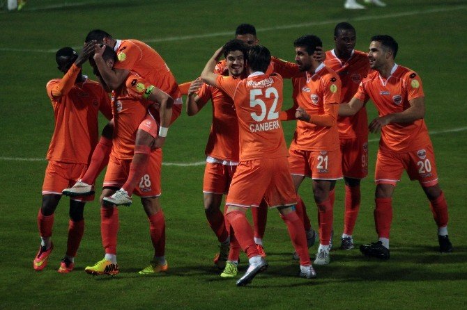Adanaspor Galibiyet Serisini Sürdürüyor
