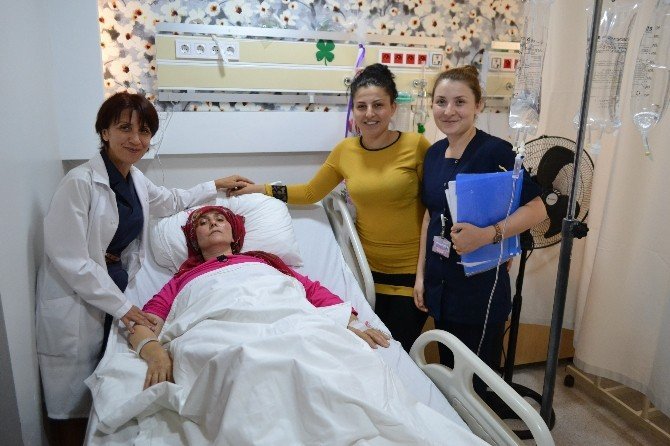 Karnından 4.5 Kiloluk Tümör Çıktı