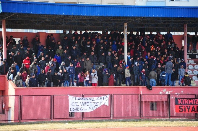 Uşak Derbisini Utaş Uşakspor Kazandı