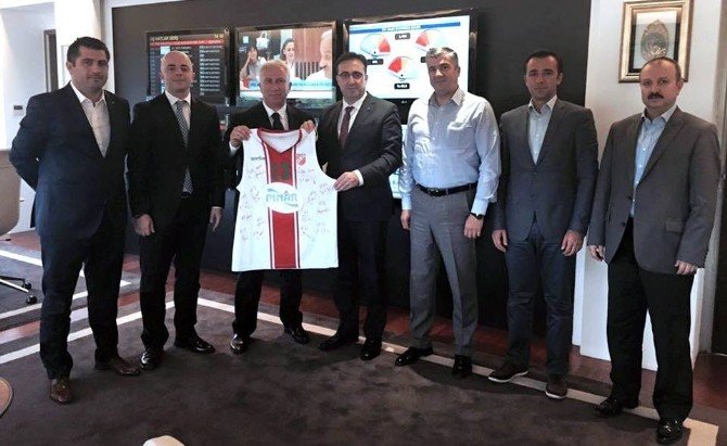 Thy Kaf-kaf’a Sponsor Oldu