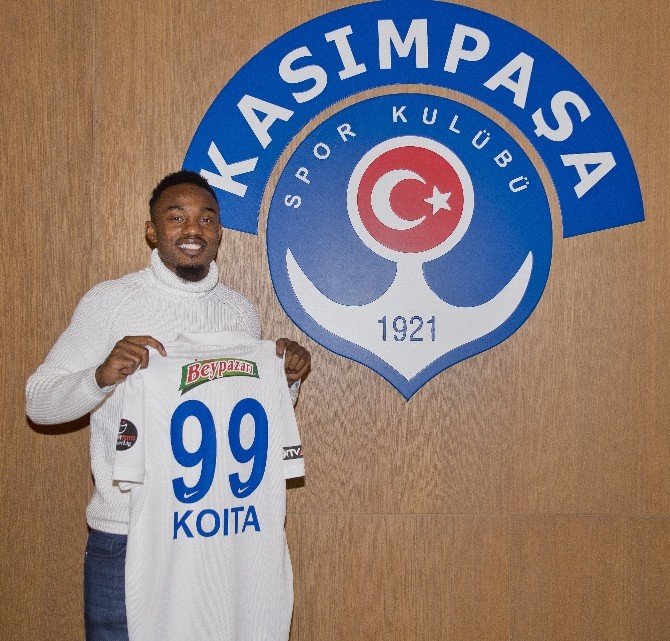 Fransız Forvet Kasımpaşa İle İmzaladı