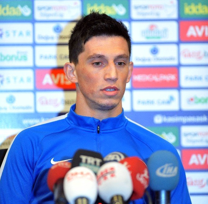 Castro: “Antalyaspor, Fenerbahçe’ye Bu Kadar Gol Atıyorsa Biz De Yapabiliriz”