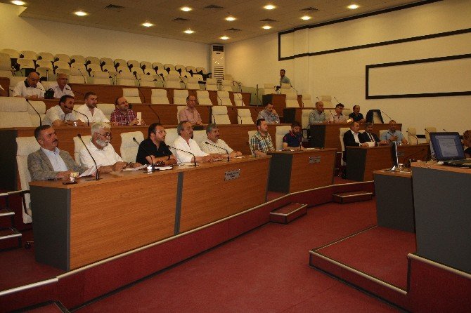 Belediye Meclisi 5 Cami Yerini Maliyeye Verecek