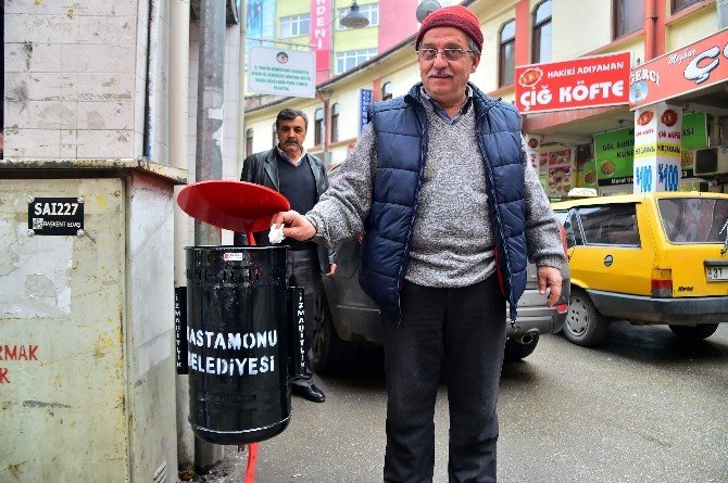 Kastamonu Belediyesi Yeni Çöp Kovaları Aldı