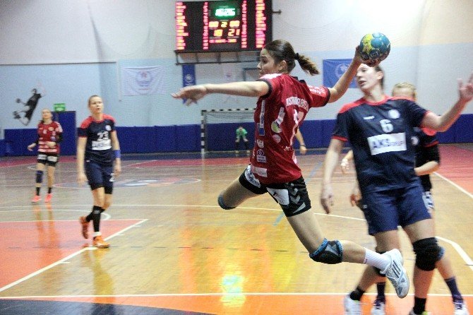 Kalyoncu: "Hakemin Hatalı Kararlarına Rağmen Berabere Kaldık"