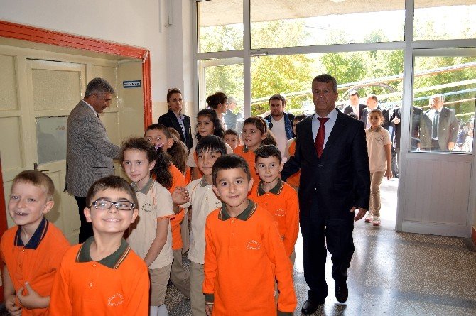 Kastamonu’da 57 Bin Öğrenci, Ders Başı Yaptı