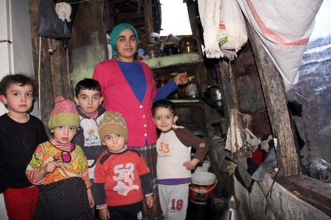9 Çocukla Barakada Yaşam Mücadelesi